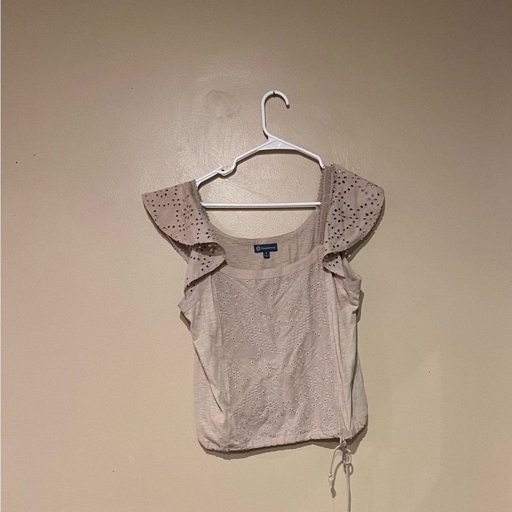 Democracy Women's Size Small Tan Eyelet Ruffle Blouse Waist Drawstring
